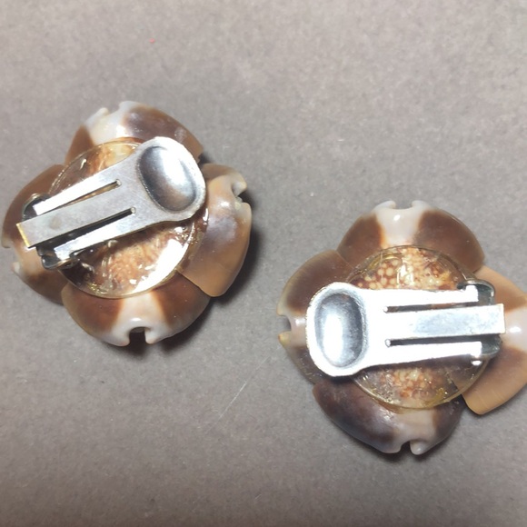 Mother Of Pearl Hand Crafted Necklace & Sea Shell and Rhinestones Earrings - Picture 12 of 12